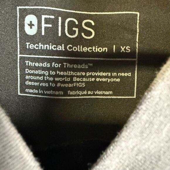 Figs Womens Size XS Technical Collection Scrub Top Black Short Sleeve V Neck - Picture 2 of 7